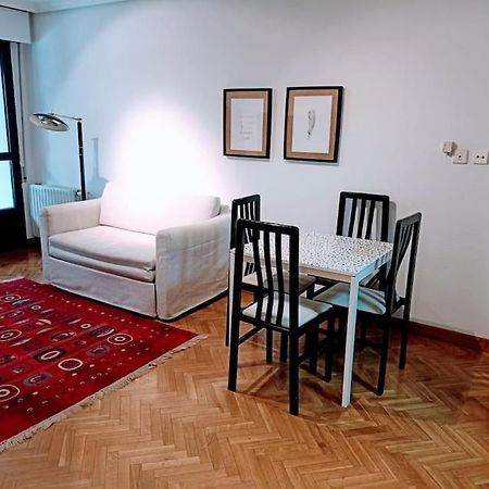 Apartamento Entre Estaciones Apartment Oviedo Luaran gambar