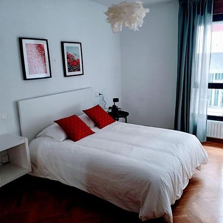 Apartamento Entre Estaciones Apartment Oviedo Luaran gambar
