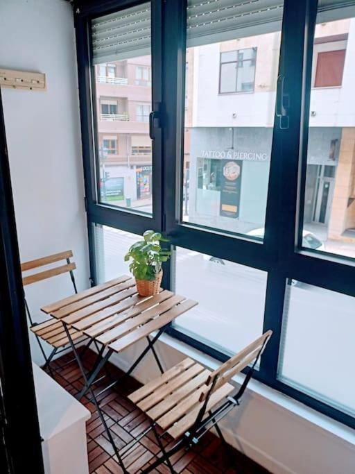 Apartamento Entre Estaciones Apartment Oviedo Luaran gambar