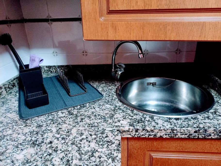Apartamento Entre Estaciones Apartment Oviedo Luaran gambar